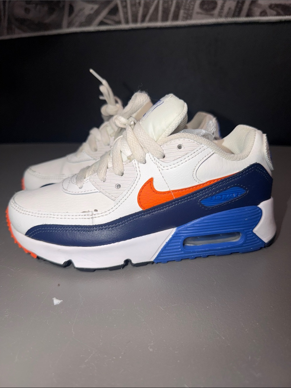 Nike Air Max 90 Like New in boys size 2
